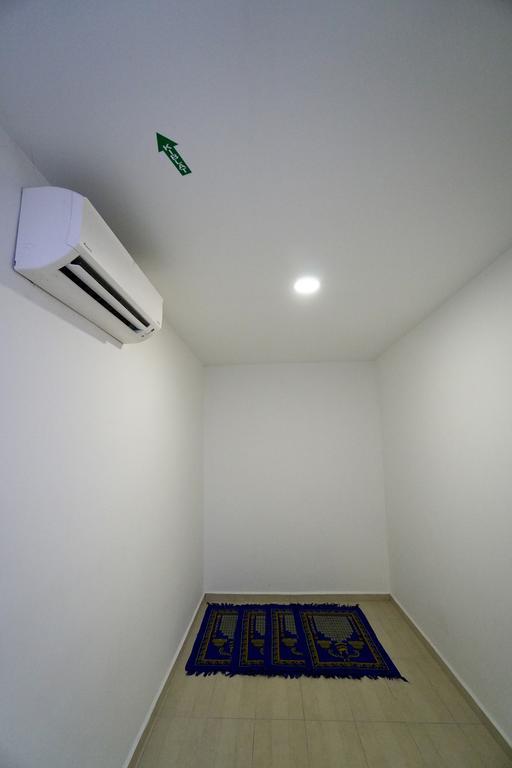 Crystal Garden Hotel - Seri Kembangan Eksteriør bilde